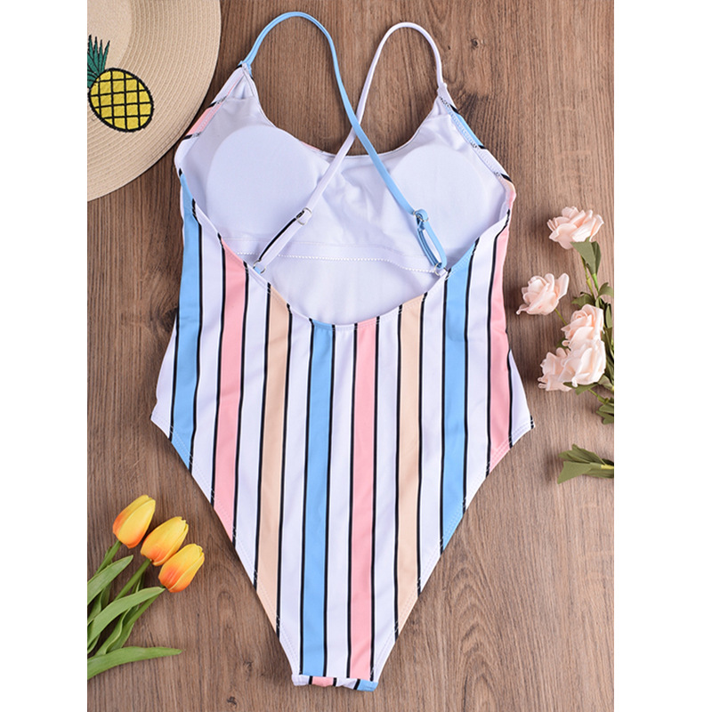 One-Piece Color Stripe Sexy Swimsuit on Luulla