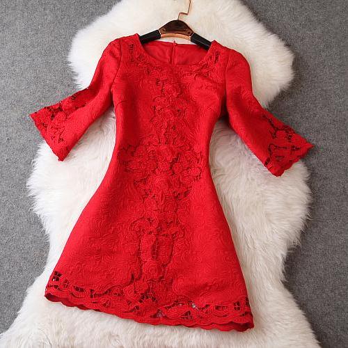 Embroidered Crochet Short Dress In Red HG07